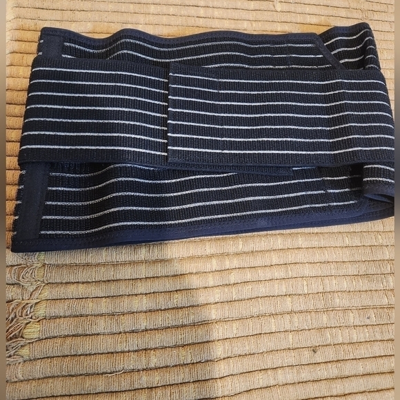 Postpartum belly belt - Picture 1 of 5